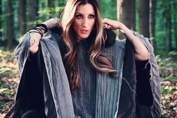 forestwitch-4-bts195b23df-938a-4cfc-a626-b4dc6289daa1676E67BE-7D5A-1566-DAE4-3843A805F57F.jpg
