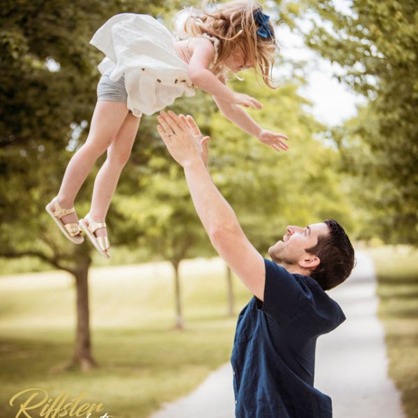 family-photo-15-wm-webddeb940d-1fcf-b118-c09a-f7be5af695e598B4D0C4-AE56-BD1D-9D6E-EB7E1999247E.jpg
