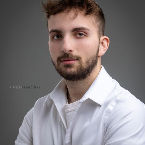 riffster-ethan-1240A216F-A876-3F82-26BD-EF66FE77C453.jpg