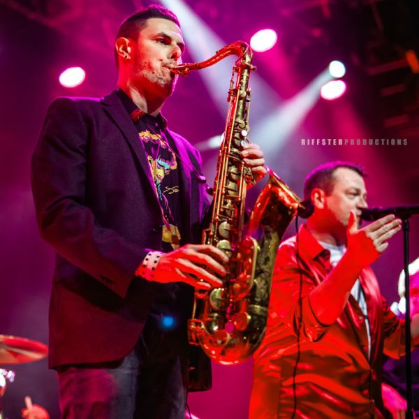 sax-web284a2be9-f857-06d6-3bc2-388f07a9dd68799B0B22-F8C1-39BD-EFB5-8FA2533C6716.jpg