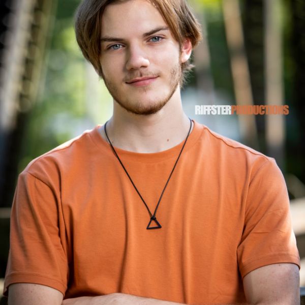 zak-2x3-web018ae30d-a8bd-7b19-51f2-c9e5ce7ac5d75FAB6CC3-D02C-D563-0943-27837254E79B.jpg