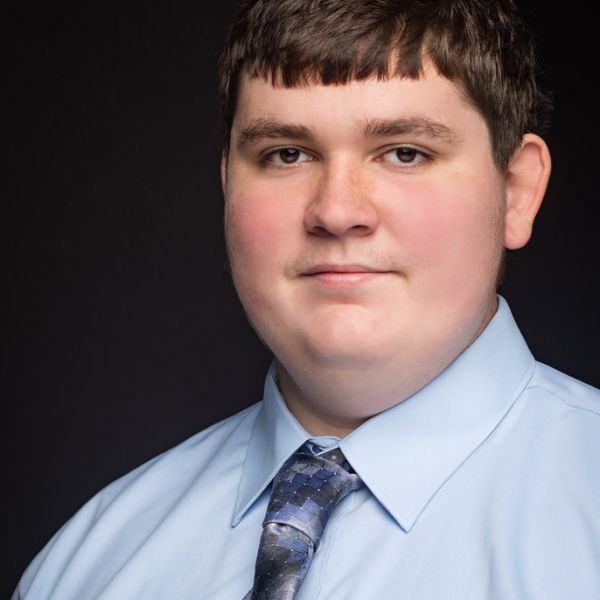 zgoznik-tony-1-yba8160f65-0f8f-2458-96dd-844cc529982cf4fb600c-51e6-4b55-a3ab-5e73394021c578BE5A79-C0CA-8E27-C79D-75A05E8F8271.jpg